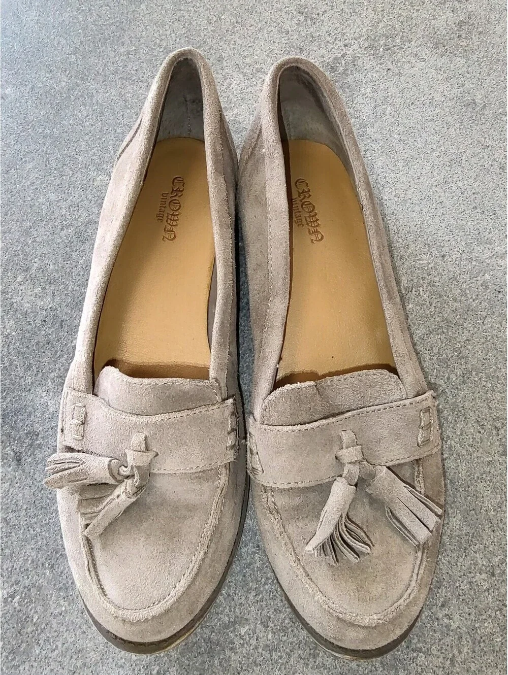 Crown Vintage Moira Tassel Suede Loafers 7M- Gray